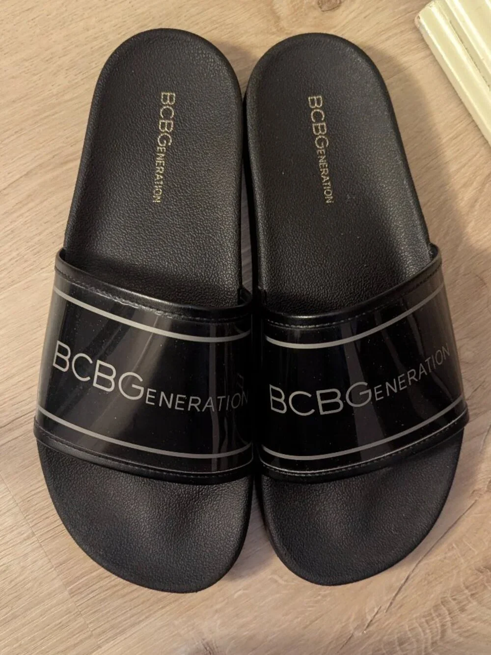 BCBGENERATION Slides